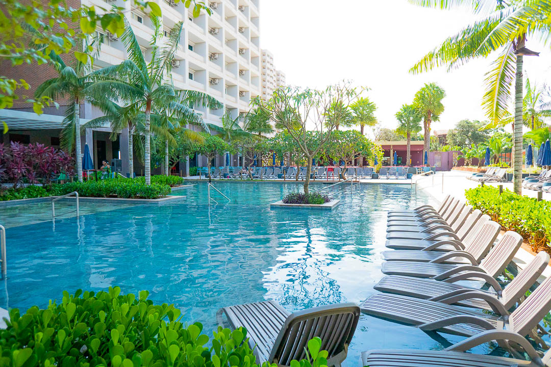 Hot Beach Resort 08